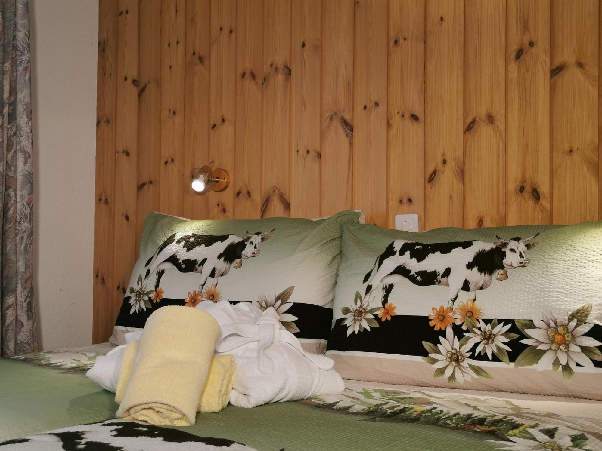 Hotel Walliserhof-Leukerbad-Therme Eksteriør bilde